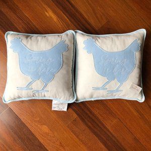 NEW Adorable Spring is Here Accent Chicken Pillows (2)